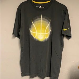 Nike T-shirt